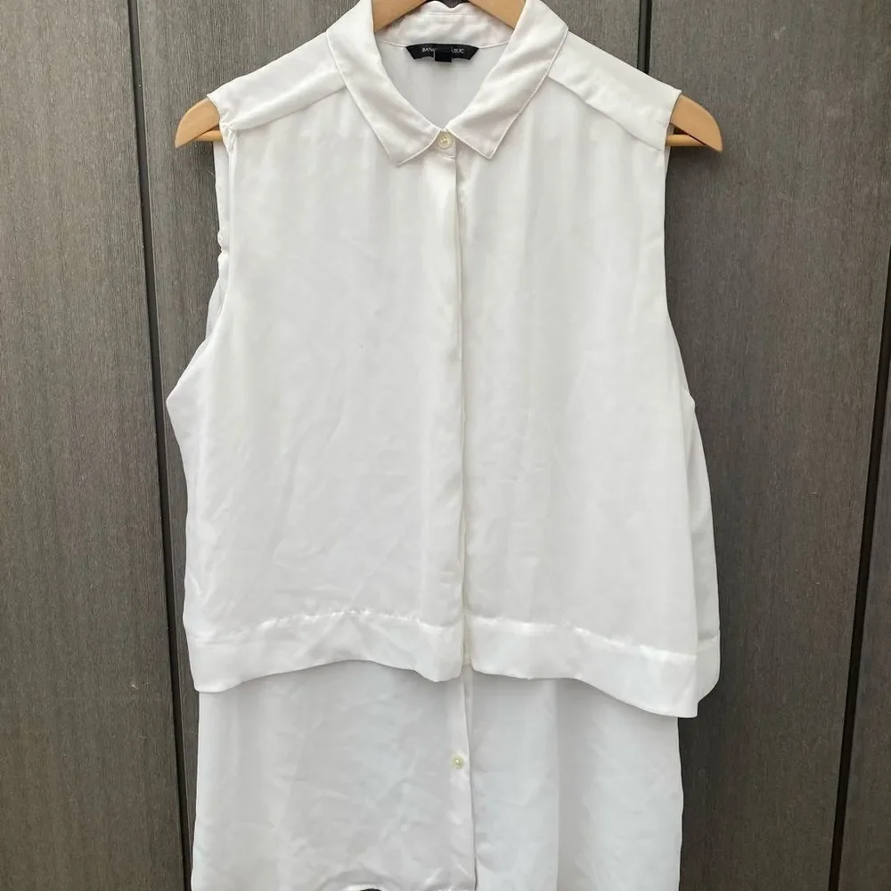 Banana Republic Polyester‎ Sleeveless Blouse